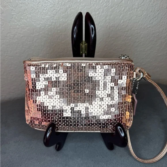 Coach Sequin Wristlet Gold Champagne Evening Clutch Sparkle Party Bag Preloved ✨ - Picture 5 of 9